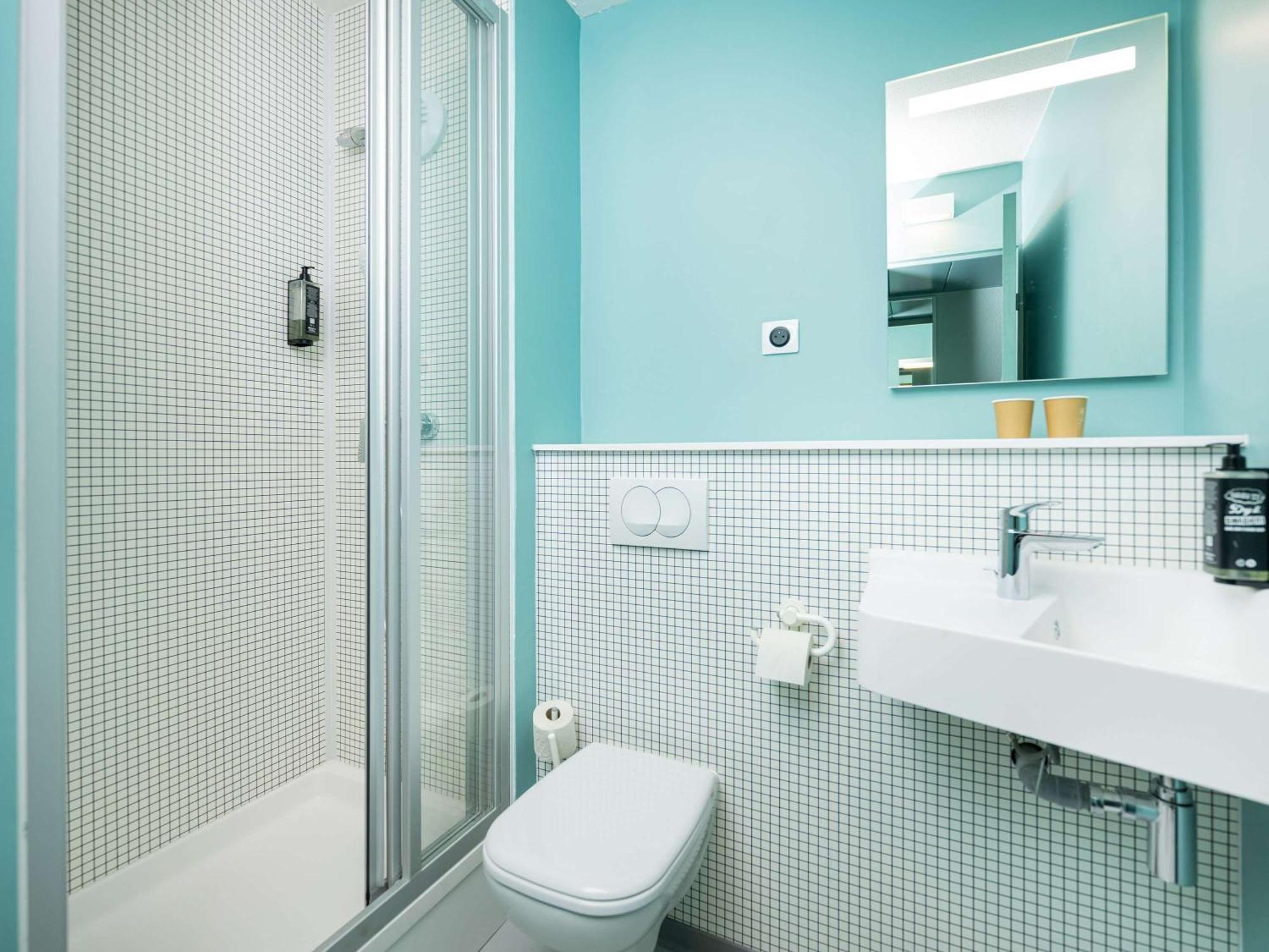 Ibis Budget Lyon Caluire Cite Internationale Exterior photo