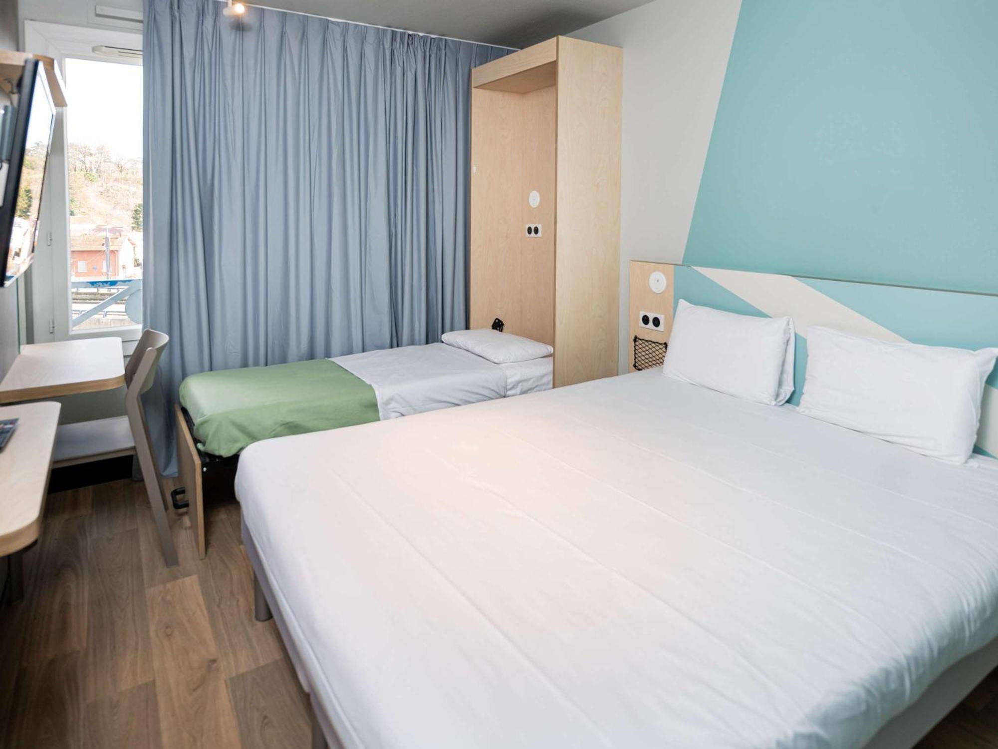 Ibis Budget Lyon Caluire Cite Internationale Exterior photo