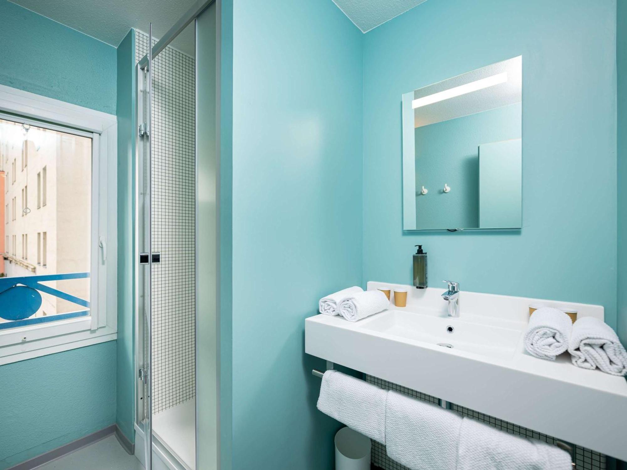 Ibis Budget Lyon Caluire Cite Internationale Exterior photo